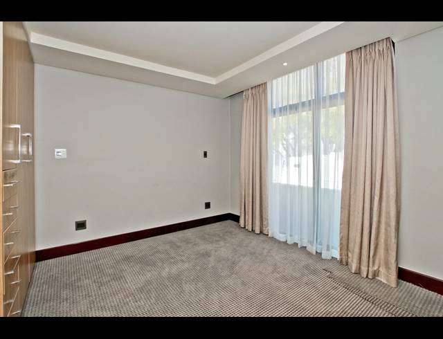3 BEDROOM APARTMENT FOR SALE IN ABBOTSFORD
